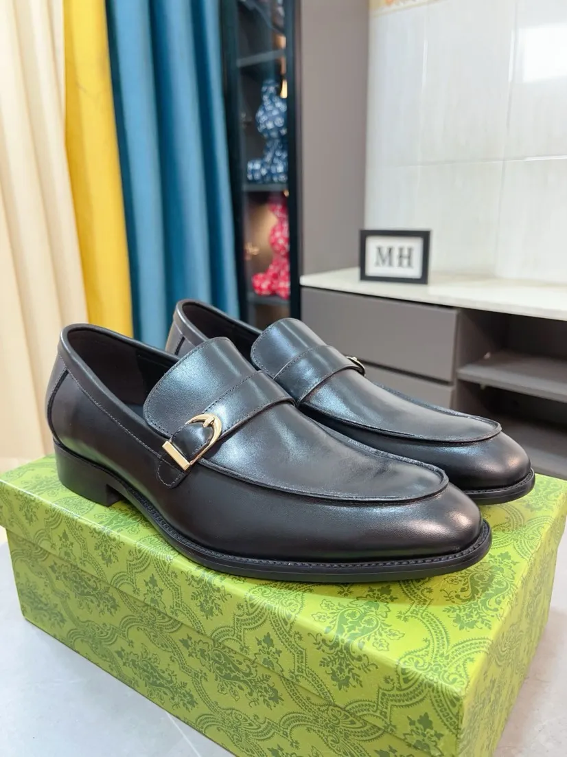 Men's shoes 💰500🌹🌹[GUCCI Gucci] A new style of formal men's leather shoes is coming ~ The original quality upper is made of Italian cowhide➕The leather is soft and delicate, comfortable and soft. The top layer of genuine leather, rubber wear-resistant outsole, the shoe shape is dignified and domineering, and the luxury charm is not concealed! The natural and free nouveau riche leads the trend. Code number: 38-44